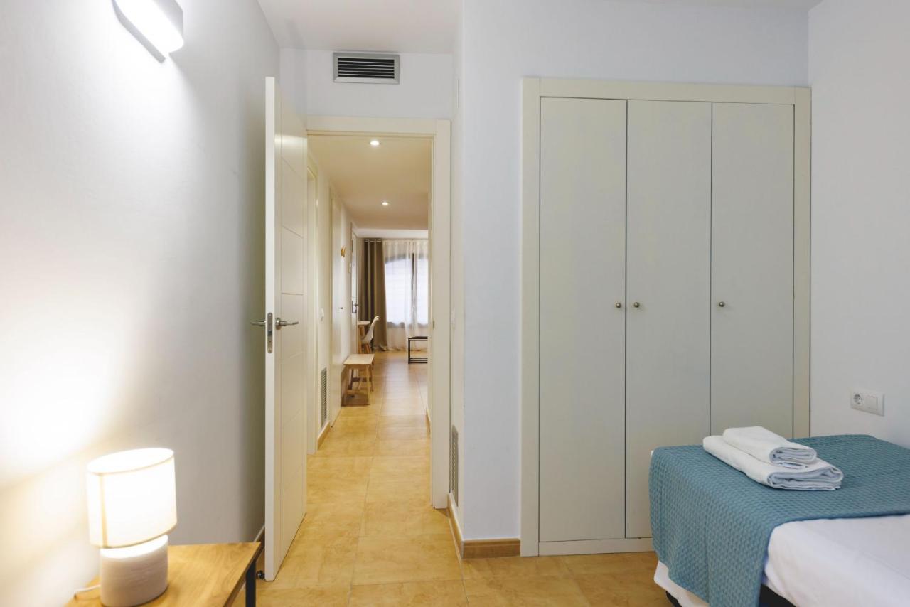 Bravissimo Placa Catalunya, 2-Bedroom Apartment With Terrace Girona Bagian luar foto
